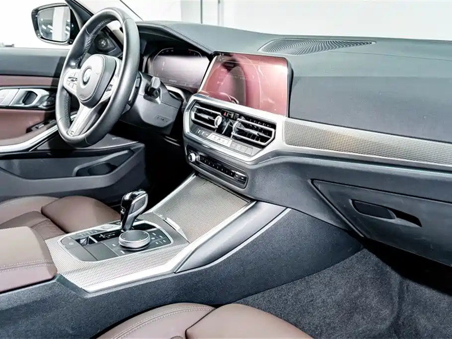 BMW 3 Series 2022 — фото 17