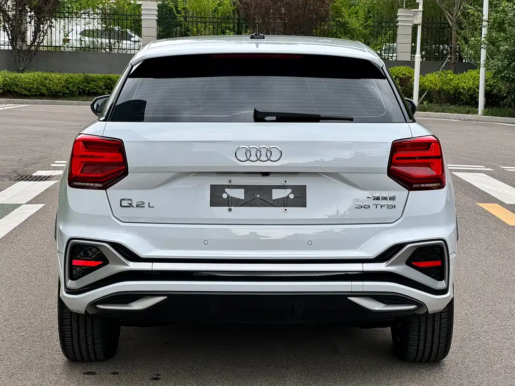 Audi Q2L 2022