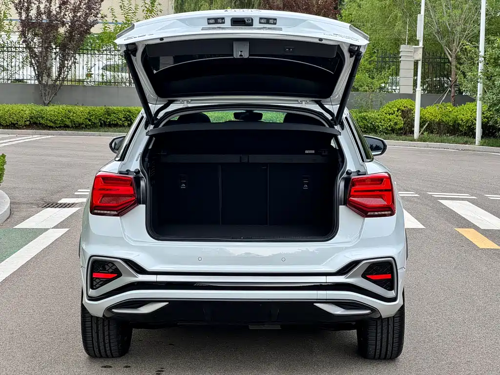Audi Q2L 2022
