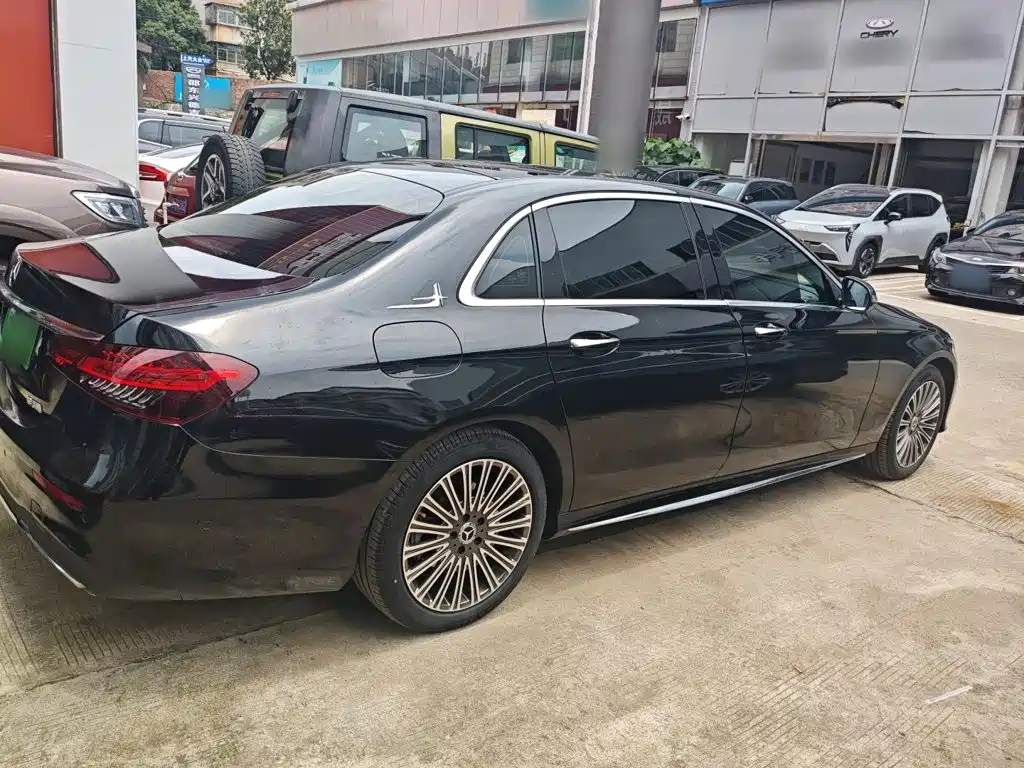 Mercedes-Benz E-Class 2021