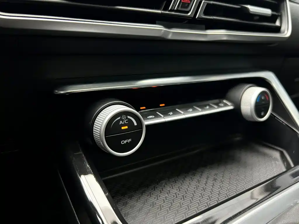 Geely Binyue 2025
