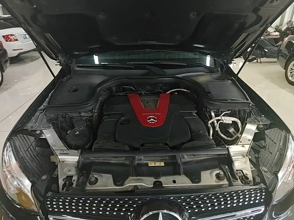 Mercedes-Benz GLC AMG 2018 — фото 20