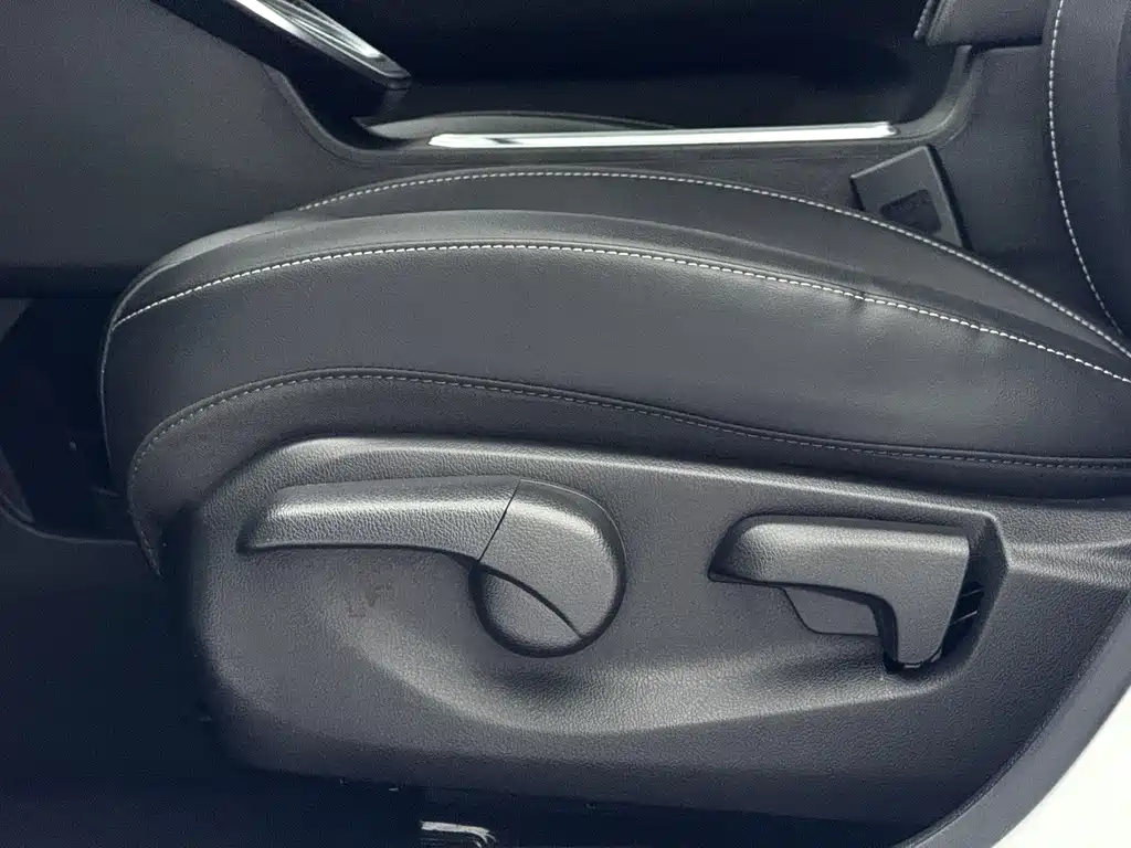 Haval M6 2023 — фото 20