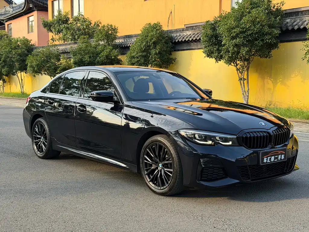 BMW 3 Series 2022
