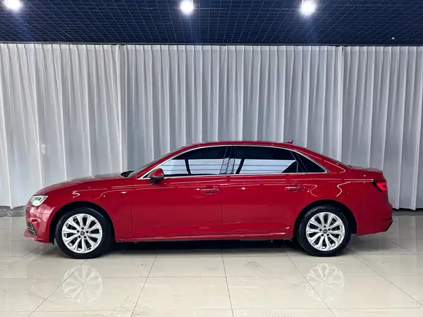 Audi A4L 2020