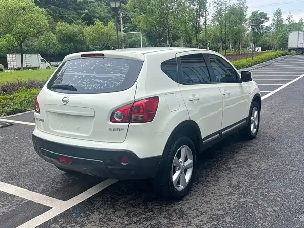 Nissan Qashqai 2015
