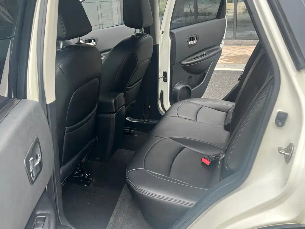 Nissan Qashqai 2015 — фото 9