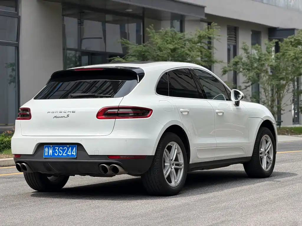 Porsche Macan 2017 — фото 5