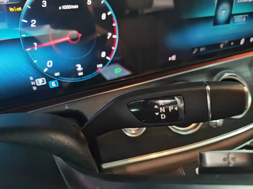 Mercedes-Benz E-Class 2023 — фото 14