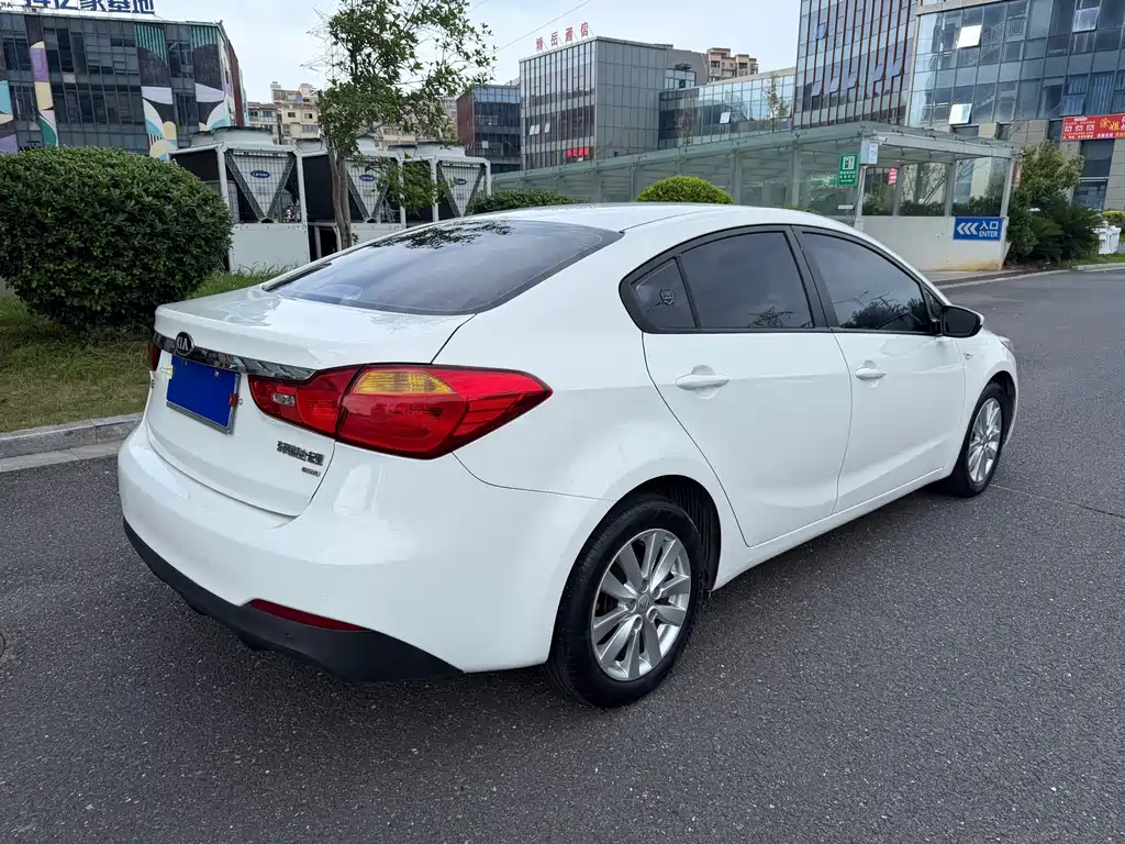 Kia K3 2015