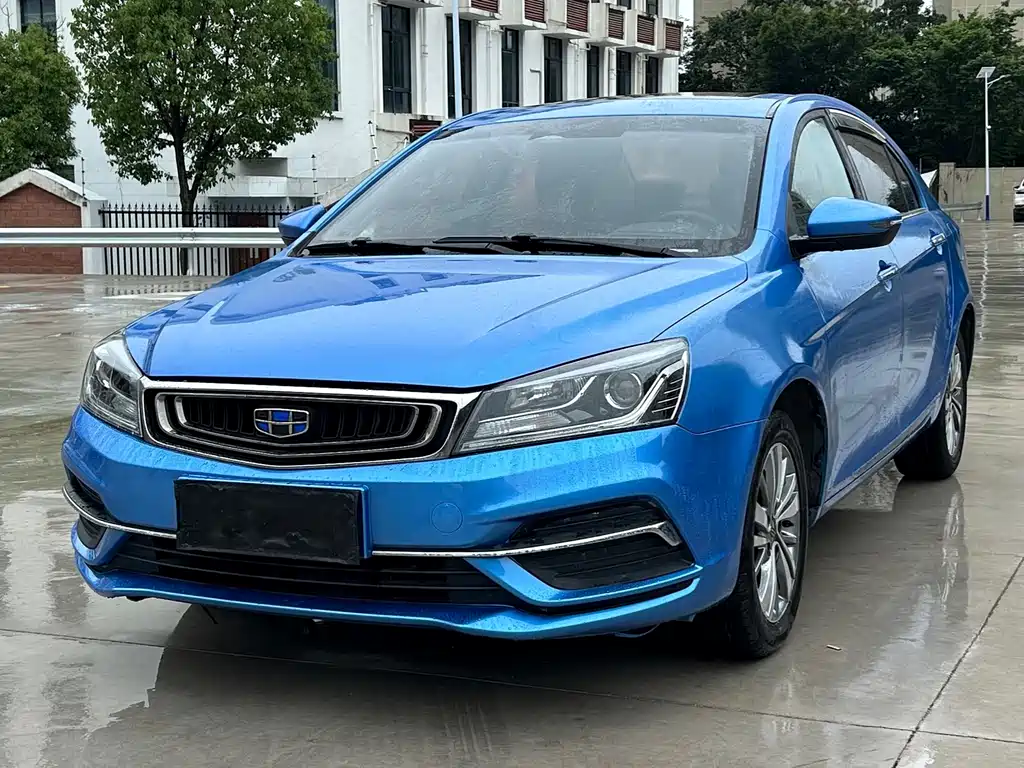 Geely Emgrand 2018 — фото 1