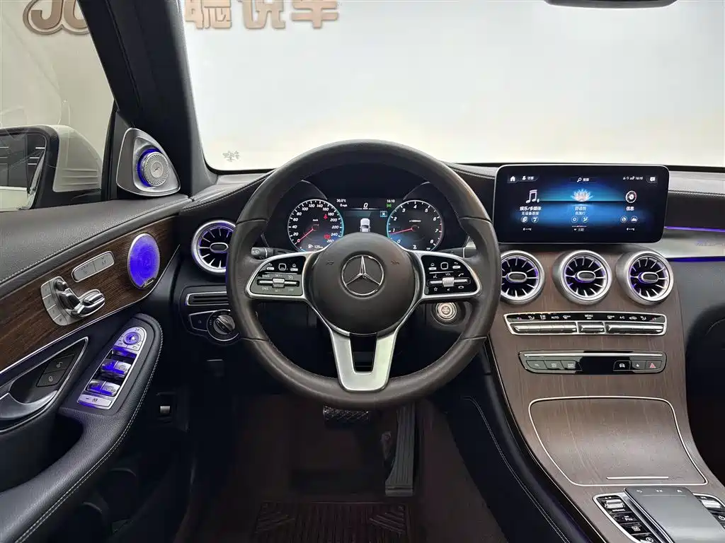 Mercedes-Benz GLC 2021 — фото 9