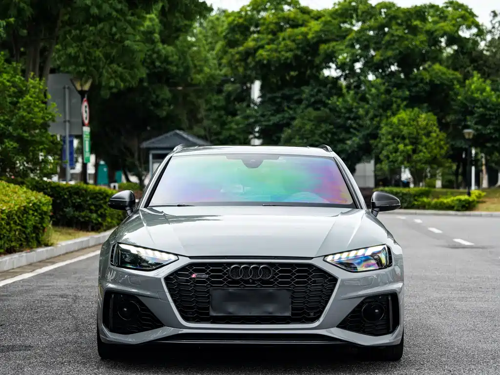 Audi RS 4 2021
