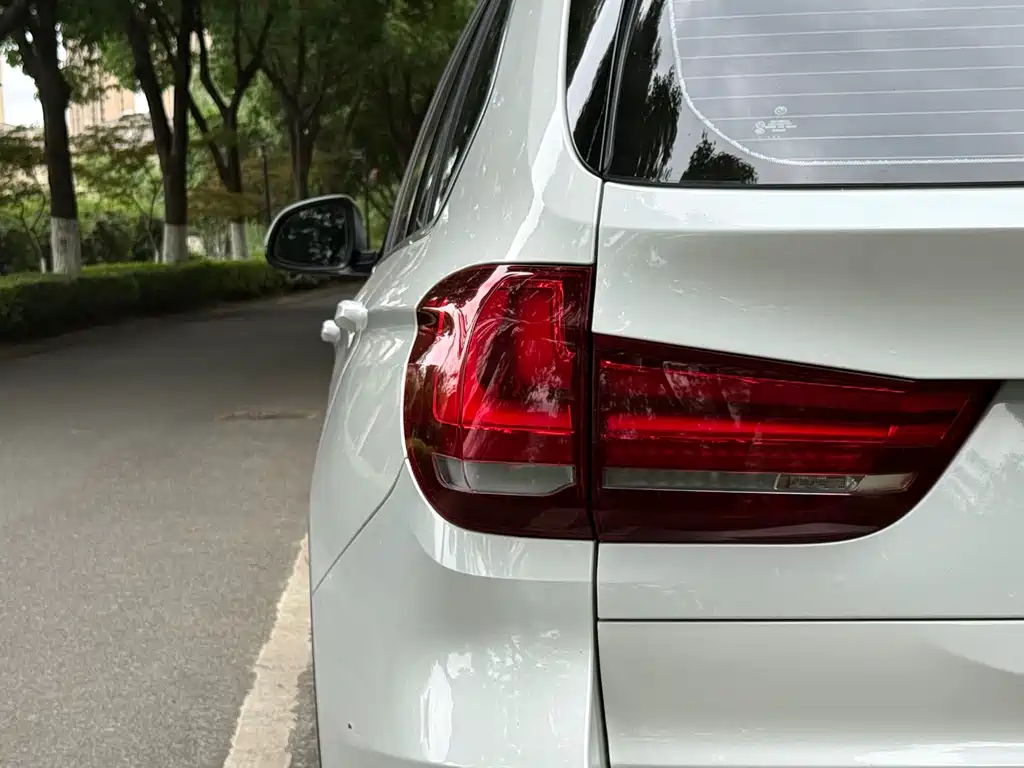 BMW X5 2016 — фото 11