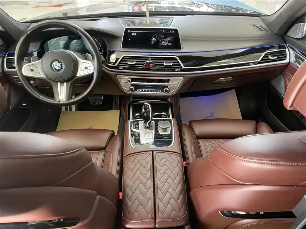 BMW 7 Series 2020 — фото 17