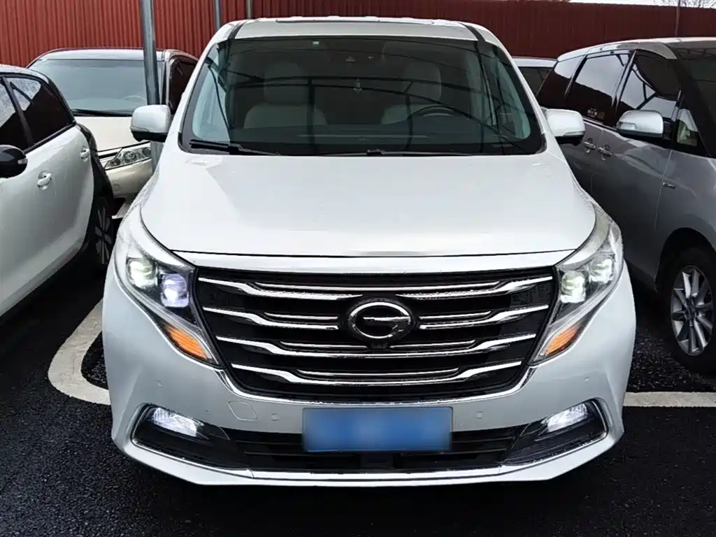 GAC Motor Trumpchi M8 2019 — фото 3