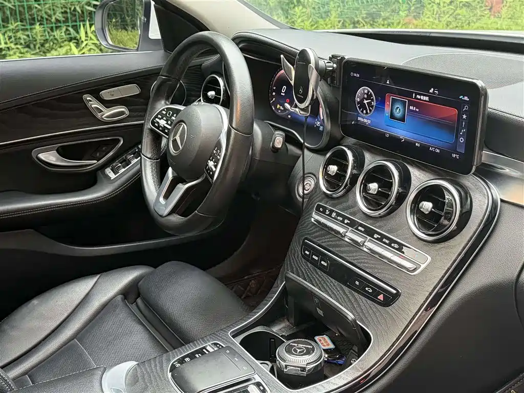 Mercedes-Benz C-Class 2019 — фото 6