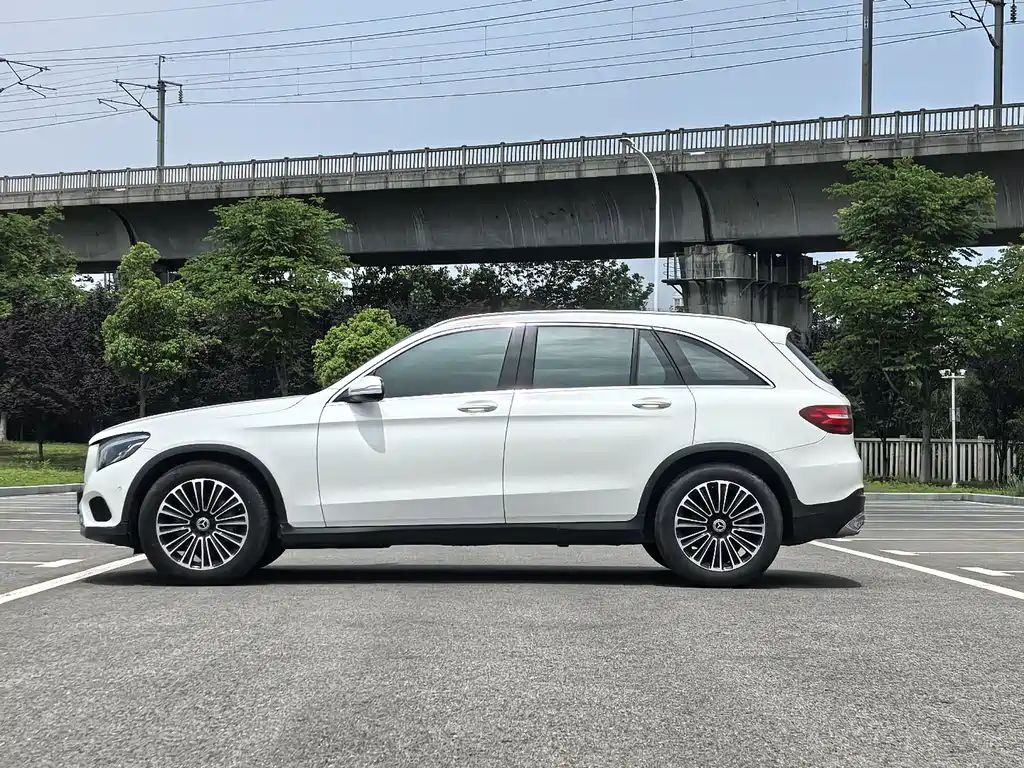Mercedes-Benz GLC 2019 — фото 8