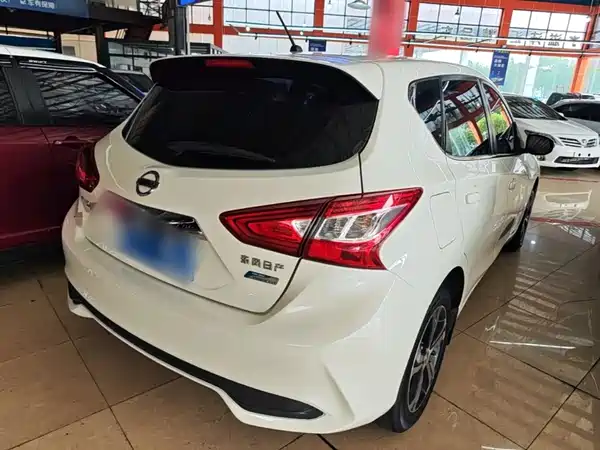 Nissan Tiida 2017