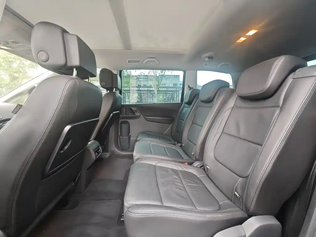 Volkswagen Sharan 2017 — фото 4