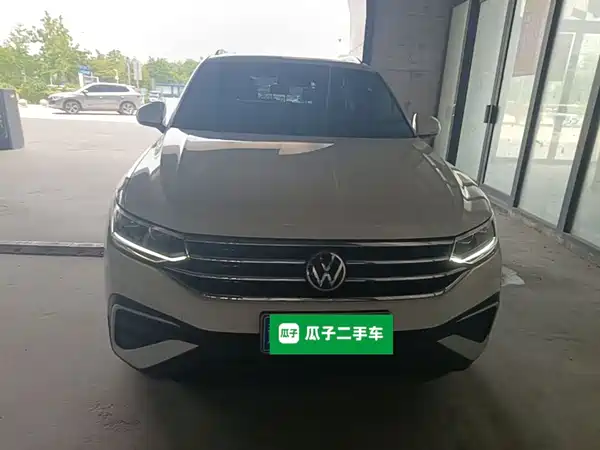 Volkswagen Tiguan L 2023