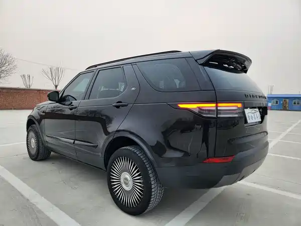 Land Rover Discovery 2019