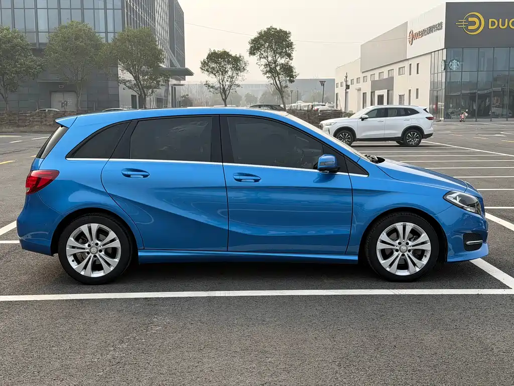 Mercedes-Benz B-Class 2016 — фото 5