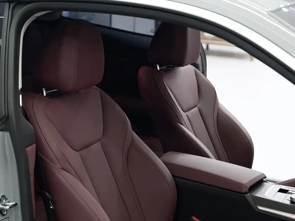 BMW 4 Series 2025 — фото 10
