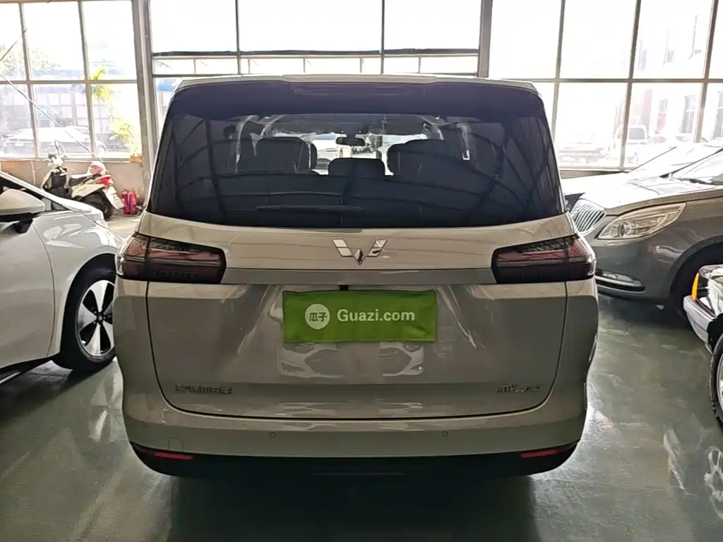 Wuling Starlight 730 New Energy 2025 — фото 6