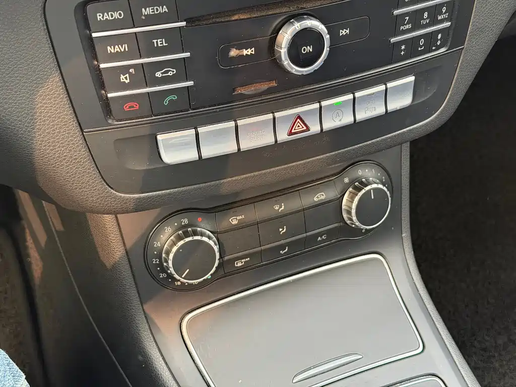 Mercedes-Benz B-Class 2016 — фото 14