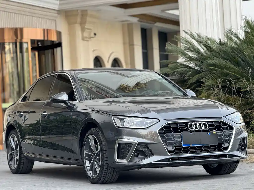 Audi A4L 2022 — фото 3