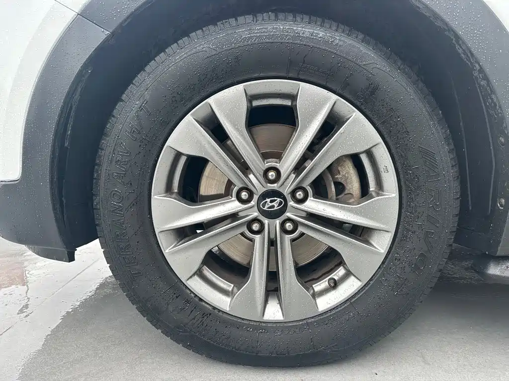 Hyundai Santa Fe 2016 — фото 17