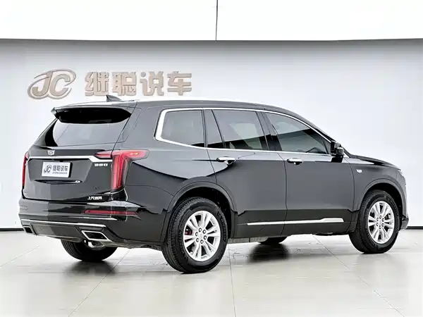 Cadillac XT6 2021