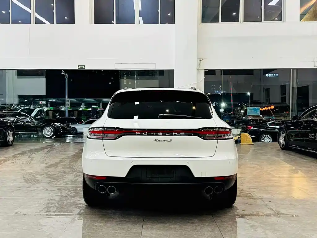 Porsche Macan 2021 — фото 5