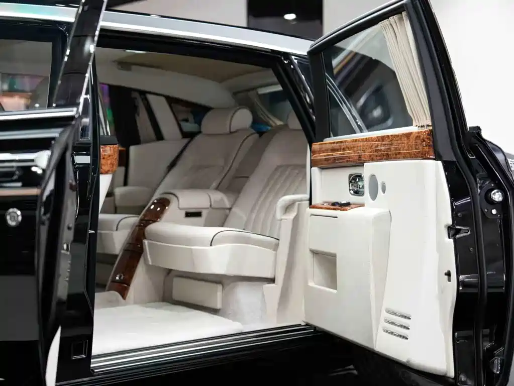 Rolls-Royce Phantom 2011 — фото 57
