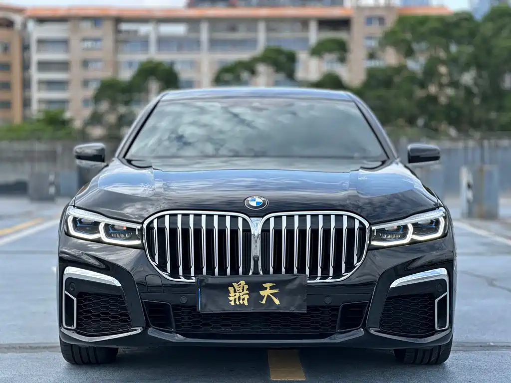 BMW 7 Series 2021 — фото 2