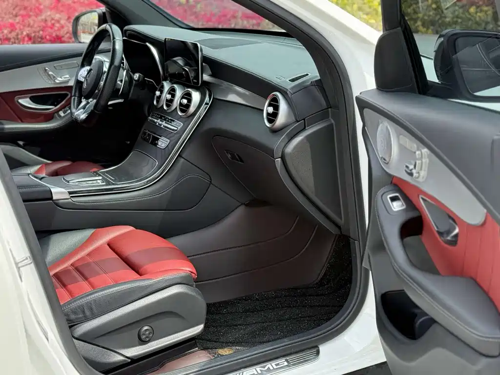 Mercedes-Benz GLC AMG 2021 — фото 6