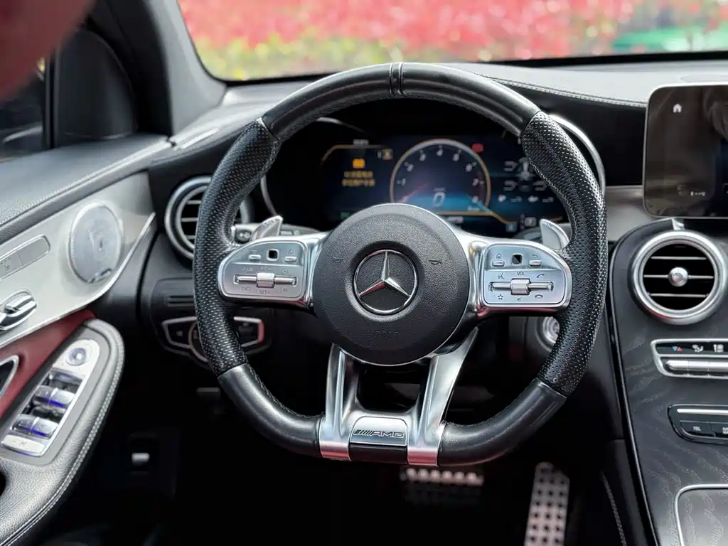 Mercedes-Benz GLC AMG 2021 — фото 12