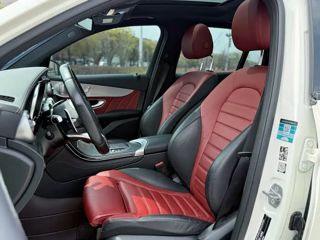 Mercedes-Benz GLC AMG 2021 — фото 13