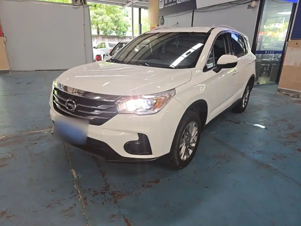 GAC Trumpchi GS4 2016 — фото 1
