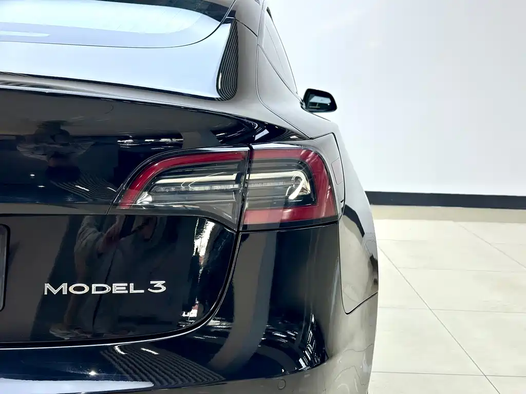 Tesla Model 3 2020 — фото 7