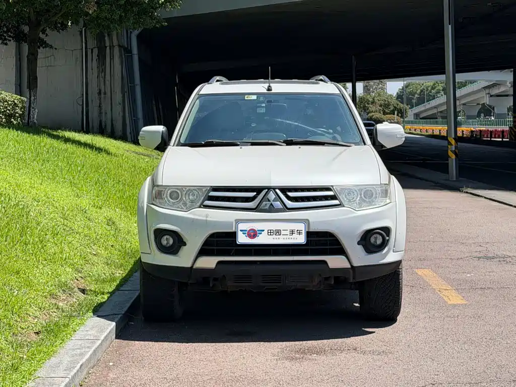 Mitsubishi Pajero Jinchang 2017 — фото 2