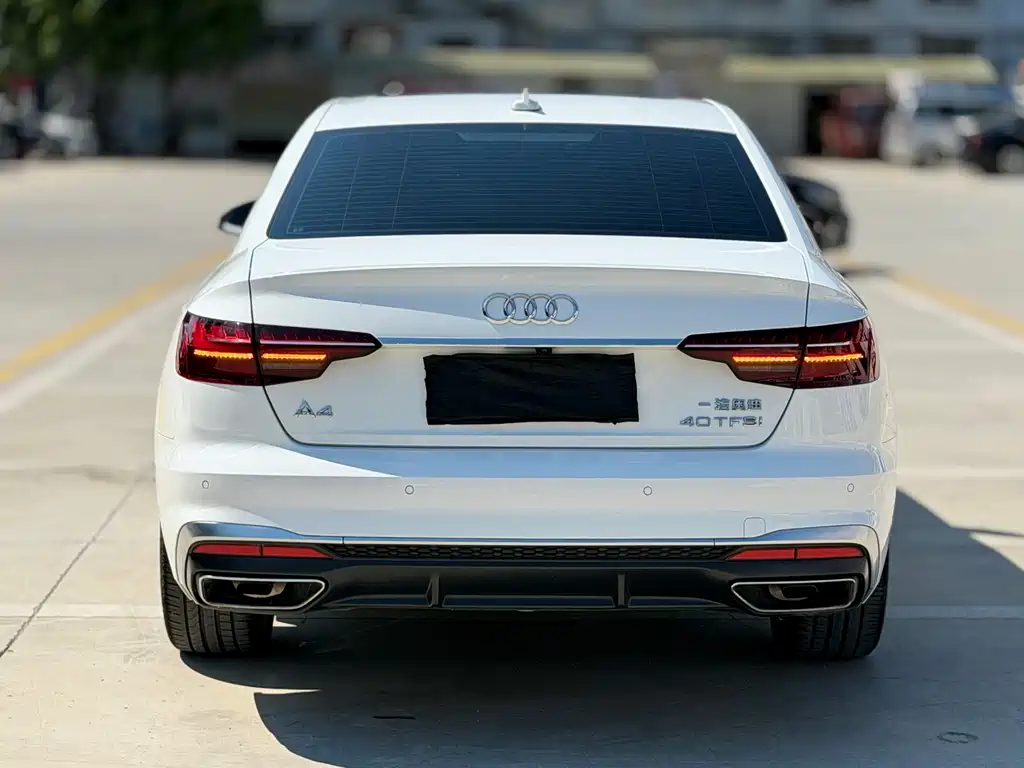 Audi A4L 2021