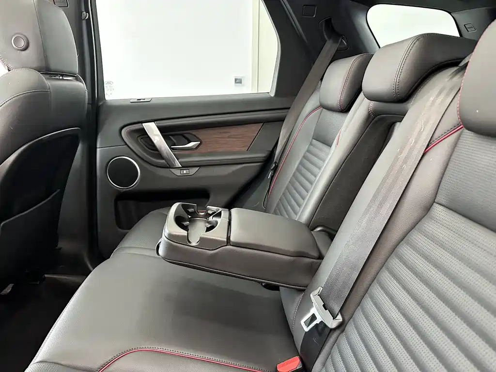 Land Rover Discovery Sport 2021 — фото 20