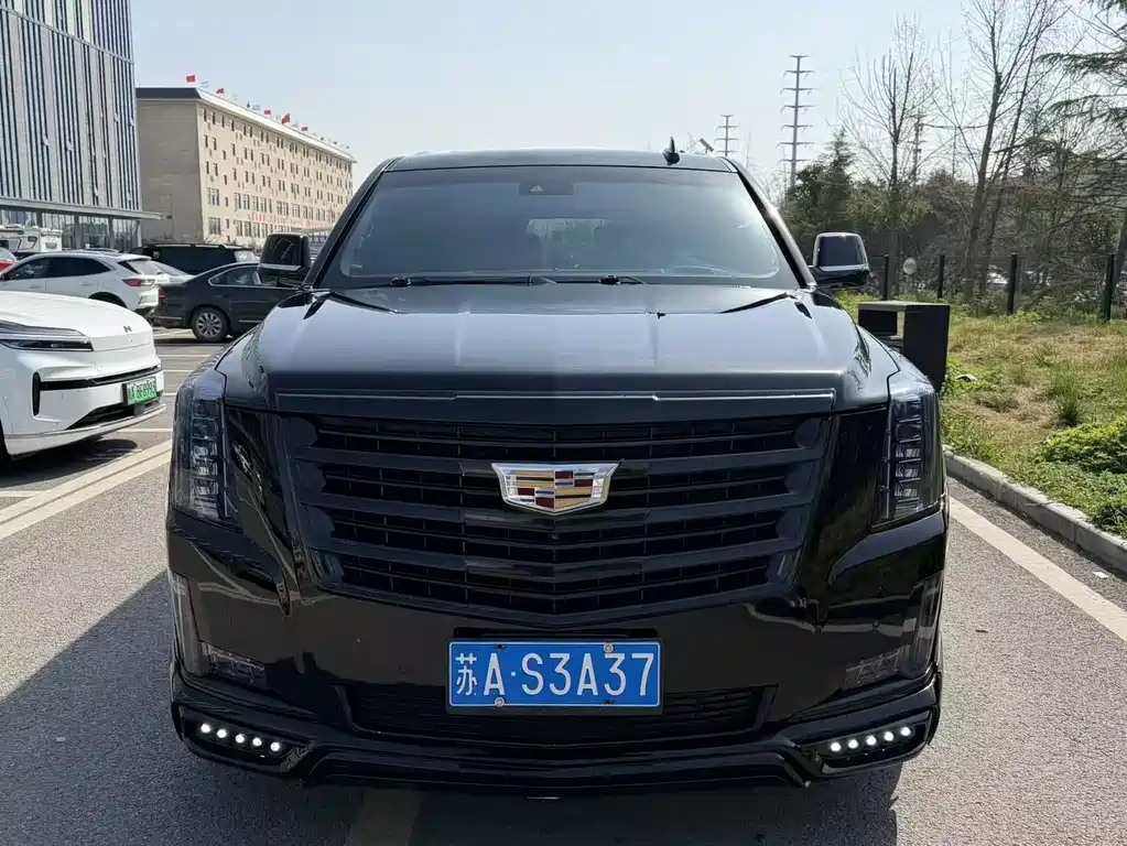 Cadillac Escalade 2018 — фото 3