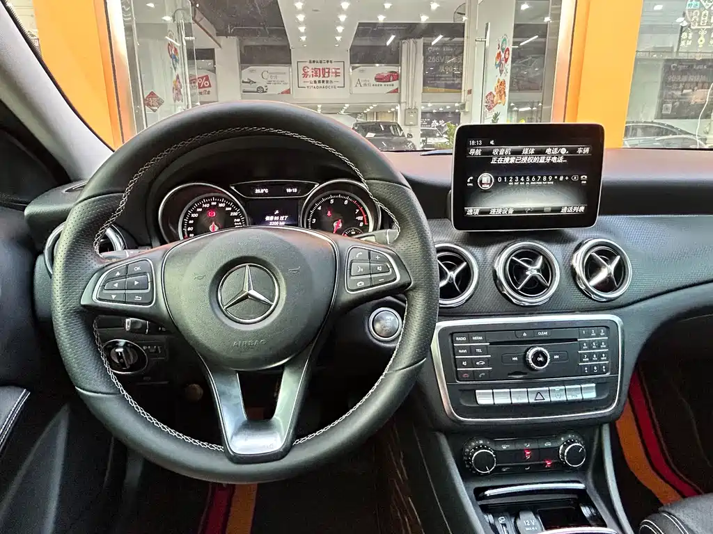 Mercedes-Benz GLA 2018 — фото 20