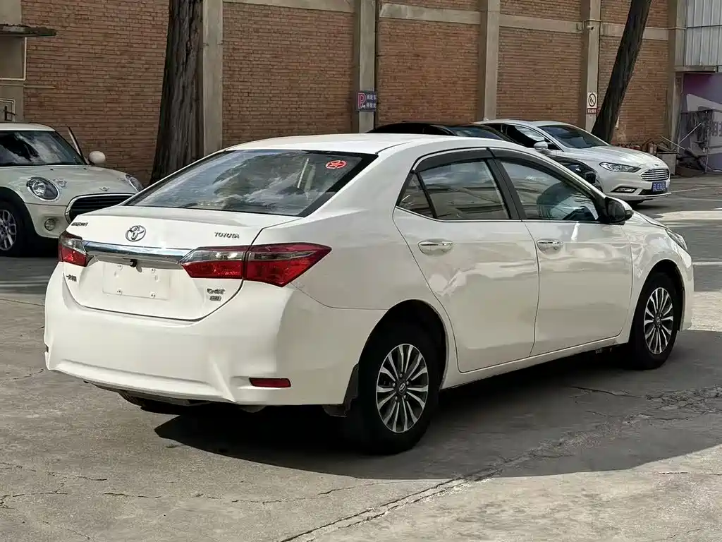 Toyota Corolla 2019 — фото 5