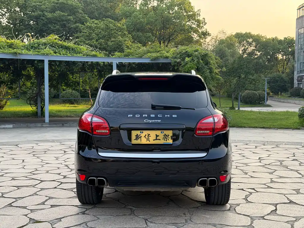 Porsche Cayenne 2014 — фото 12