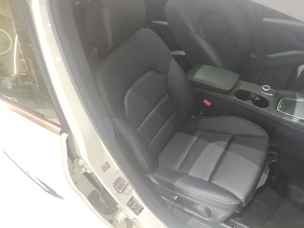 Mercedes-Benz B-Class 2018 — фото 20