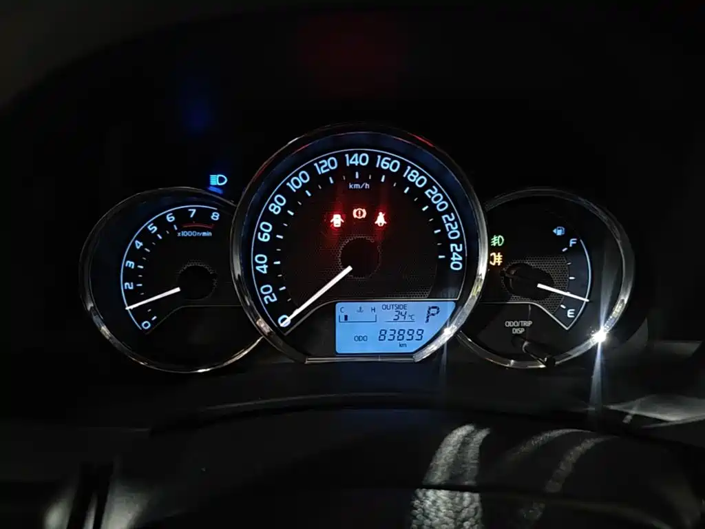 Toyota Corolla 2016 — фото 12